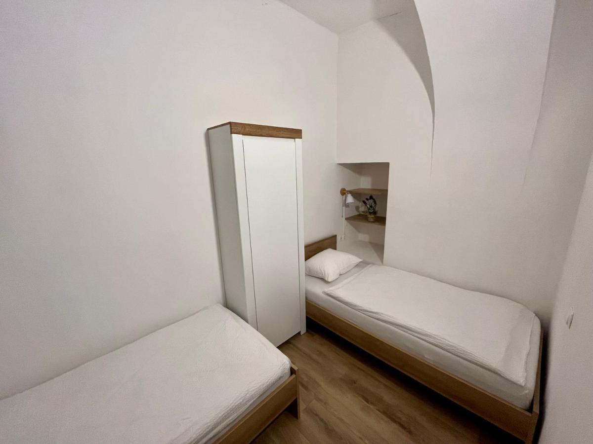 Apartment Tisa, リュブリャナ エクステリア 写真