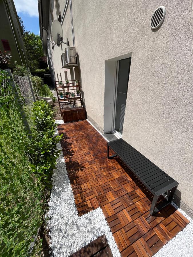 Apartment Tisa, リュブリャナ エクステリア 写真