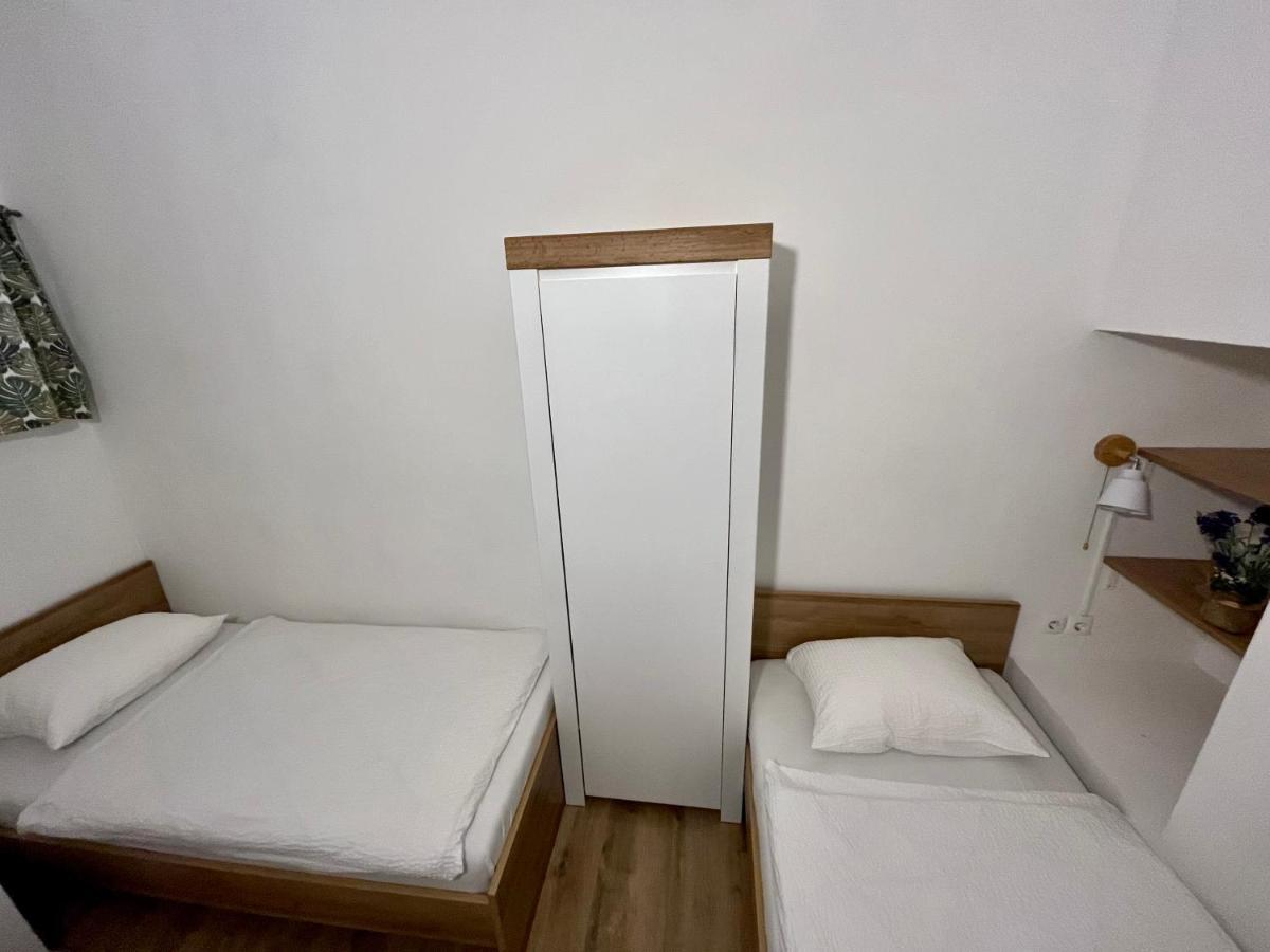 Apartment Tisa, リュブリャナ エクステリア 写真